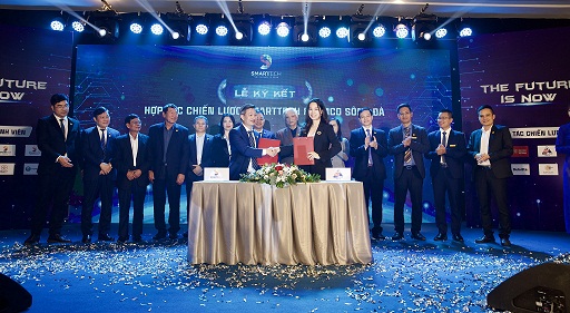 Lễ ký kết hợp tác chiến lược giữa Công ty cổ phần đầu tư công nghệ Smarttech với Công ty cổ phần SIMCO Sông Đà